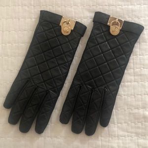 Michael Kors Quilted Leather Hamilton Lock Gloves
